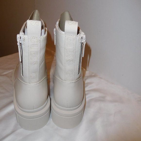 GUESS Gwforina Ivory Chunky Combat Boots--Size 10 NWT - Picture 3 of 9